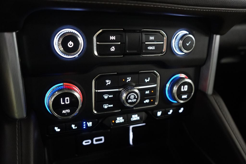 2022 GMC Yukon XL SLT