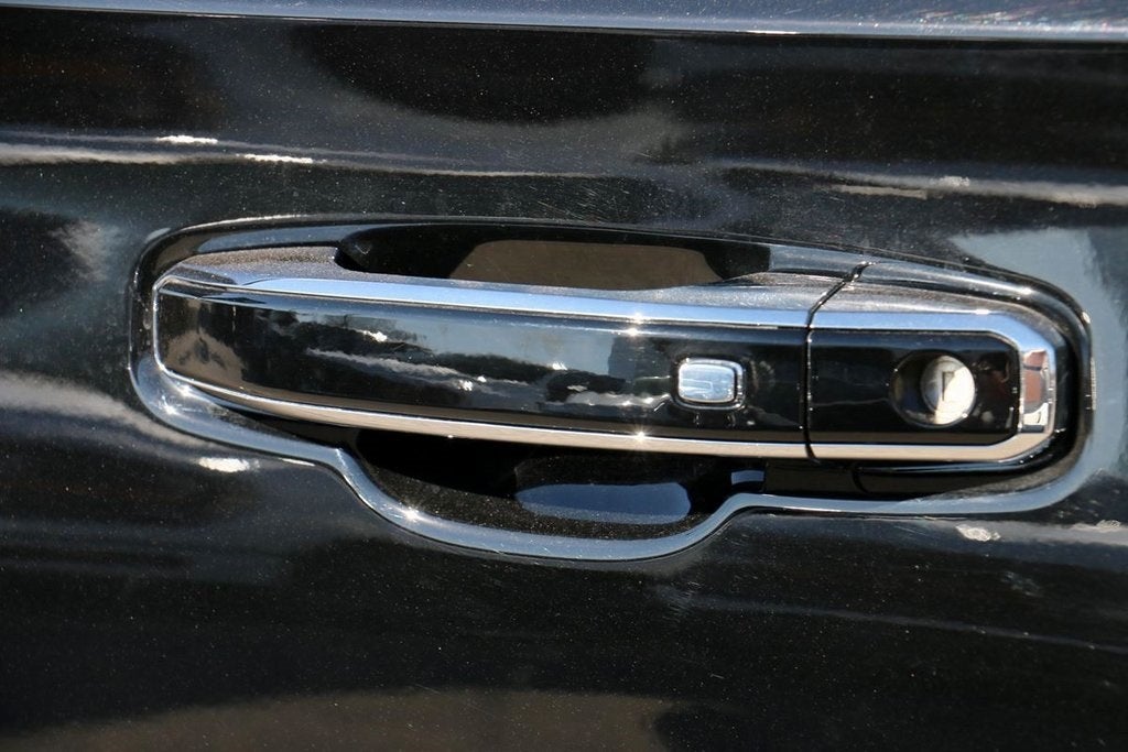 2025 GMC Yukon XL Elevation