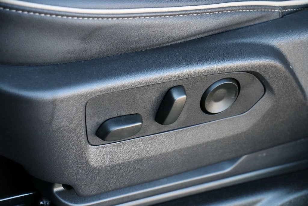 2025 GMC Yukon XL Elevation