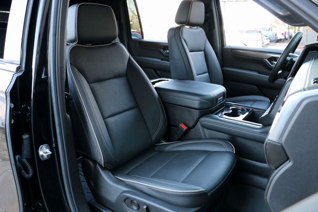 2025 GMC Yukon XL Elevation