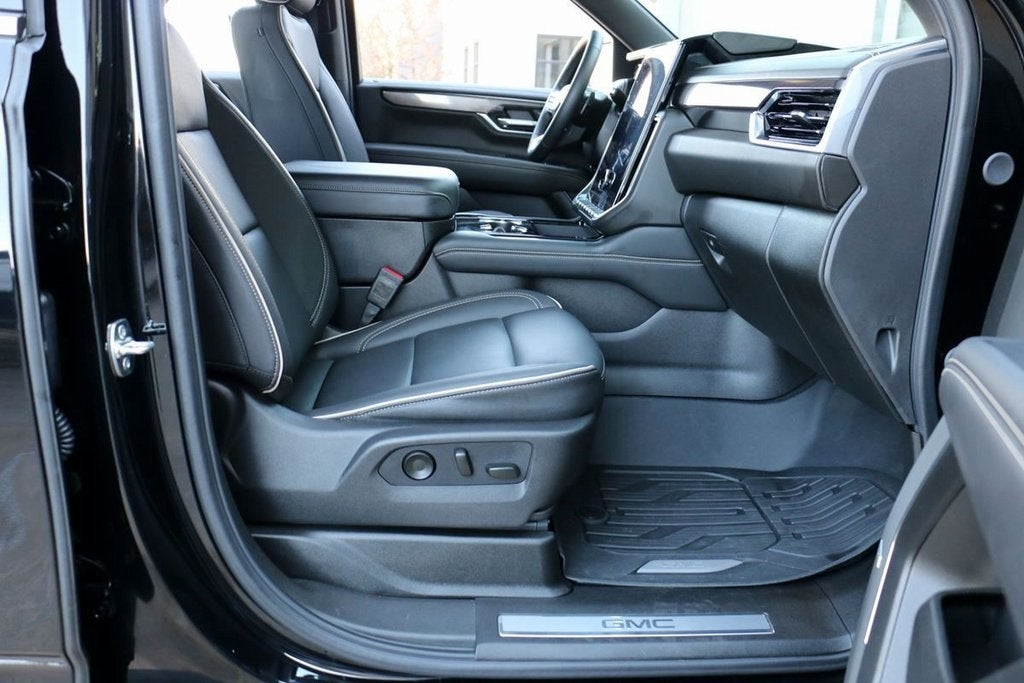 2025 GMC Yukon XL Elevation