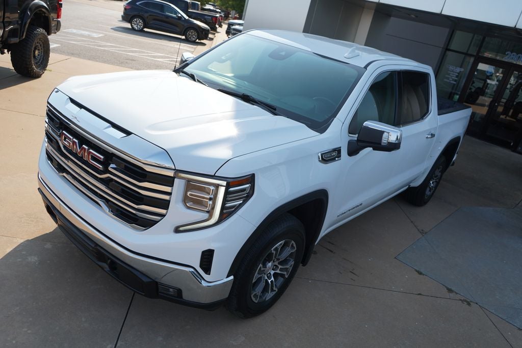 2025 GMC Sierra 1500 SLT