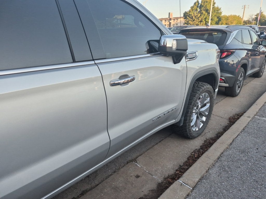 2022 GMC Sierra 1500 SLT