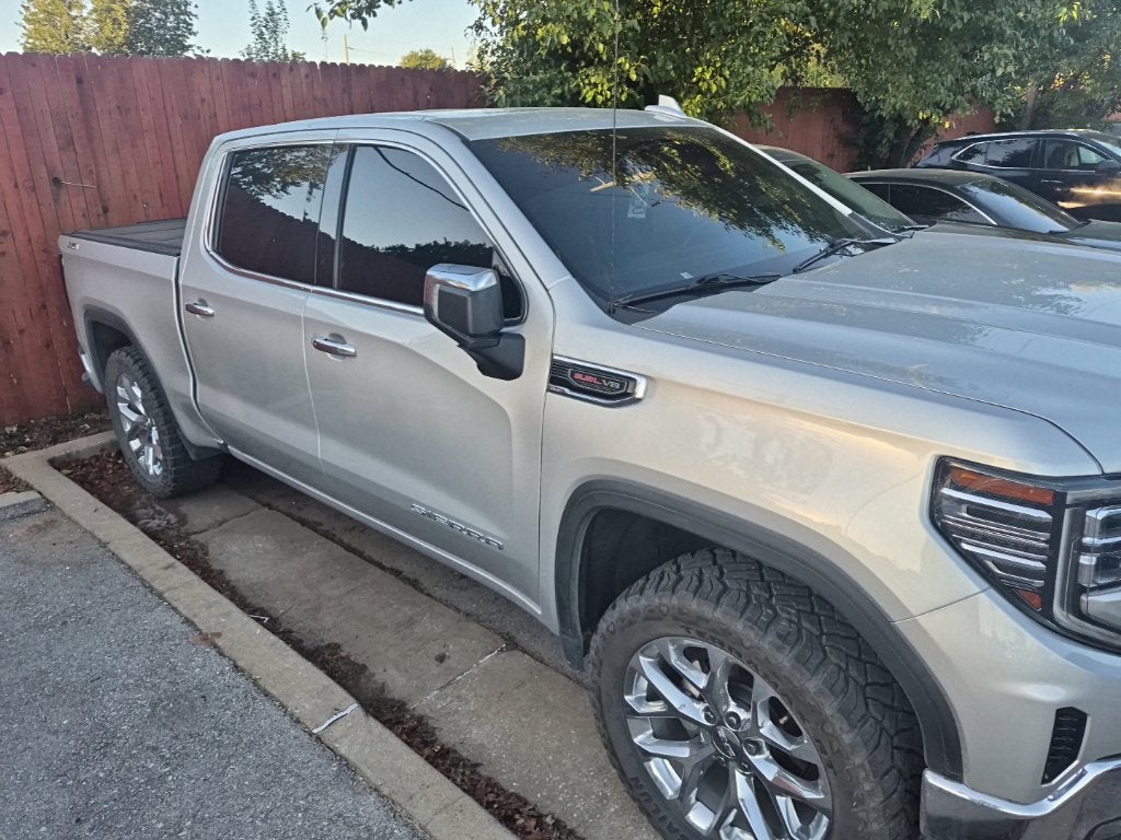 2022 GMC Sierra 1500 SLT