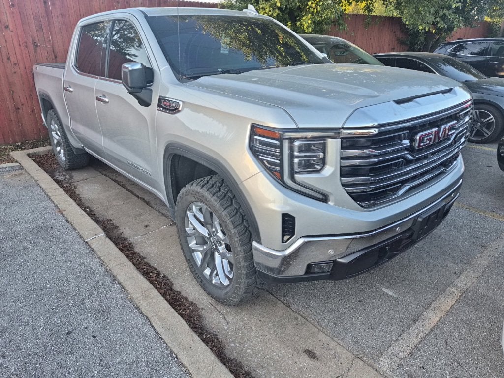 2022 GMC Sierra 1500 SLT