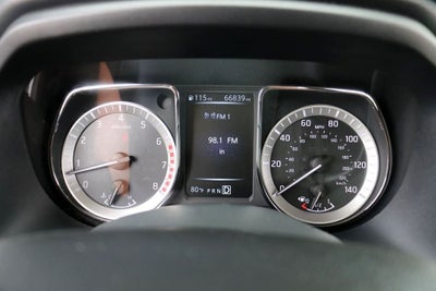 2017 Nissan Titan SV