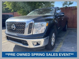 2017 Nissan Titan SV