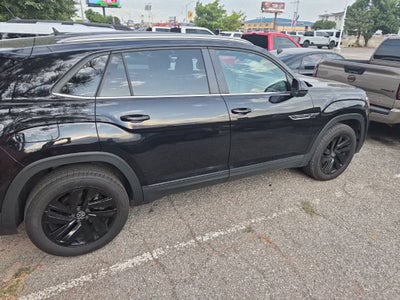 2022 Volkswagen Atlas Cross Sport 2.0T SE w/Technology