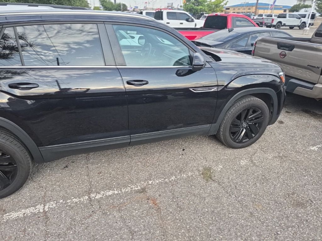 2022 Volkswagen Atlas Cross Sport 2.0T SE w/Technology