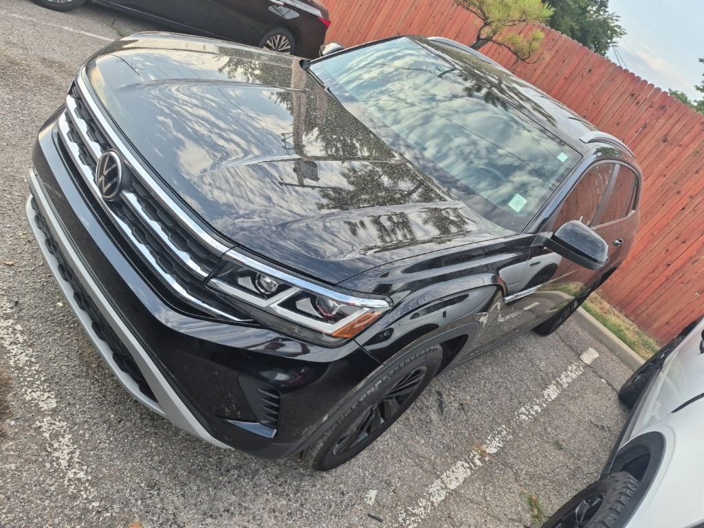 2022 Volkswagen Atlas Cross Sport 2.0T SE w/Technology