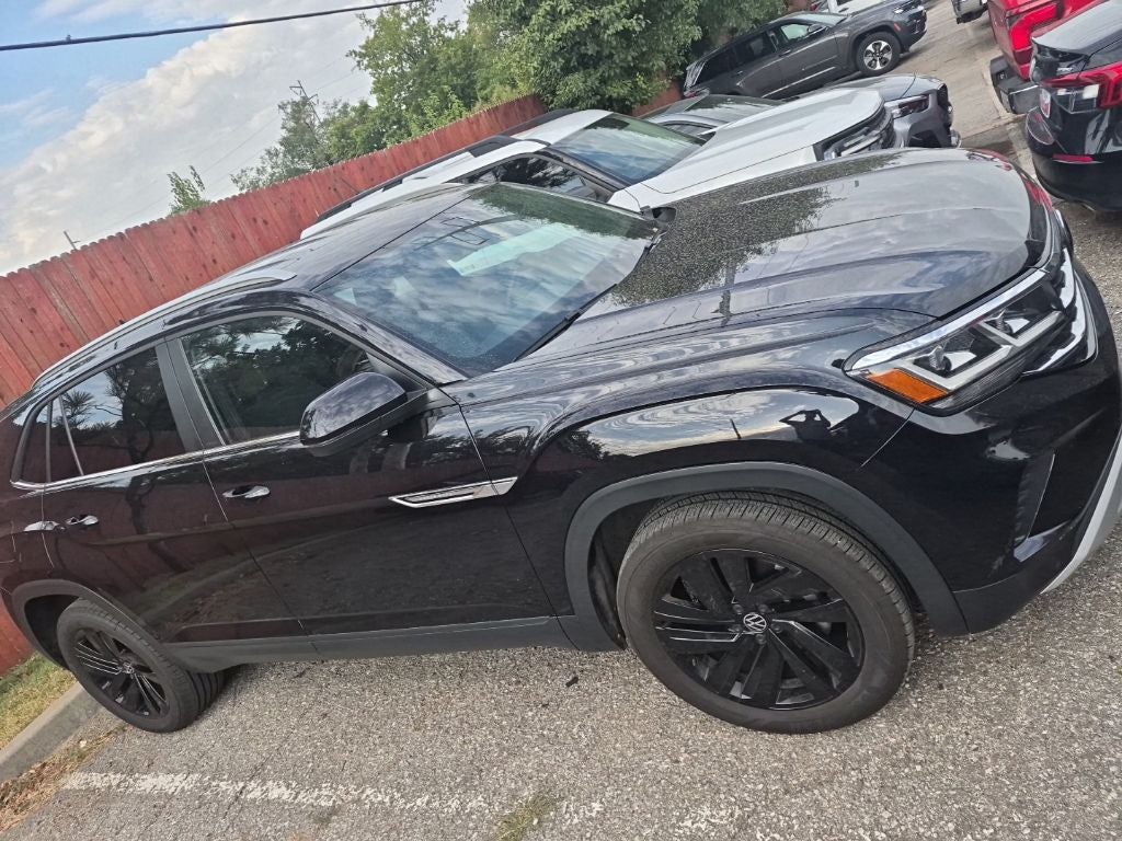 2022 Volkswagen Atlas Cross Sport 2.0T SE w/Technology