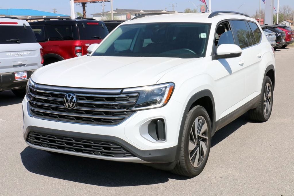 2025 Volkswagen Atlas 2.0T SE w/Technology