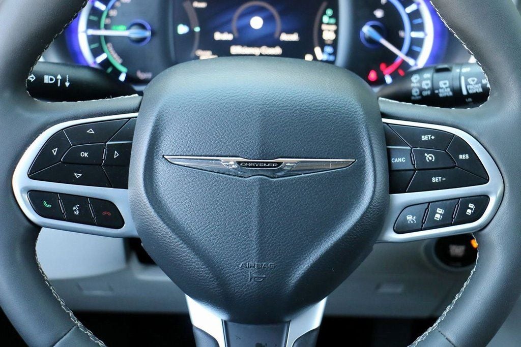 2024 Chrysler Pacifica Hybrid Select