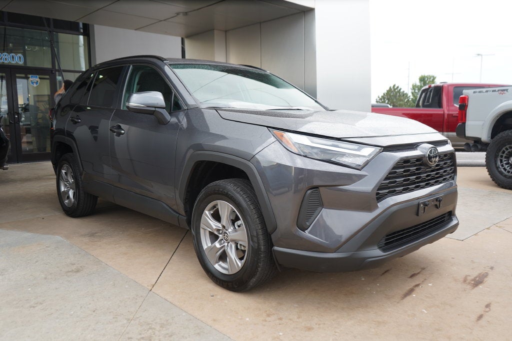 2025 Toyota RAV4 XLE