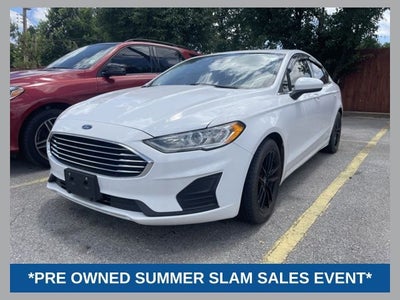 2020 Ford Fusion SE