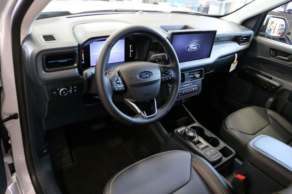 2026 Ford Maverick Lobo Standard