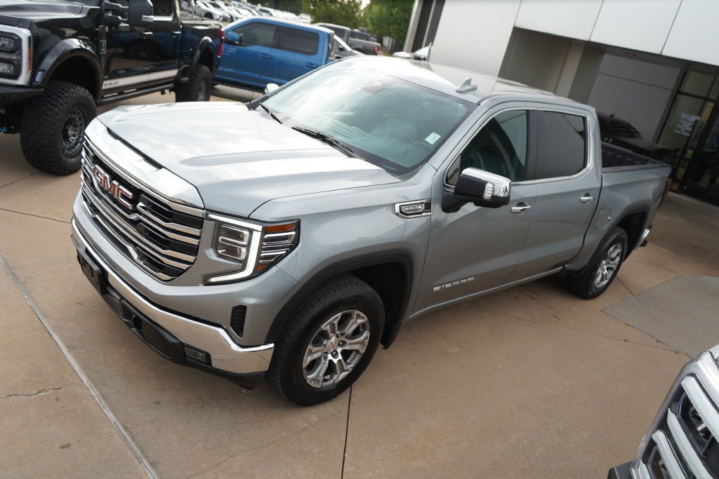 2024 GMC Sierra 1500 SLT