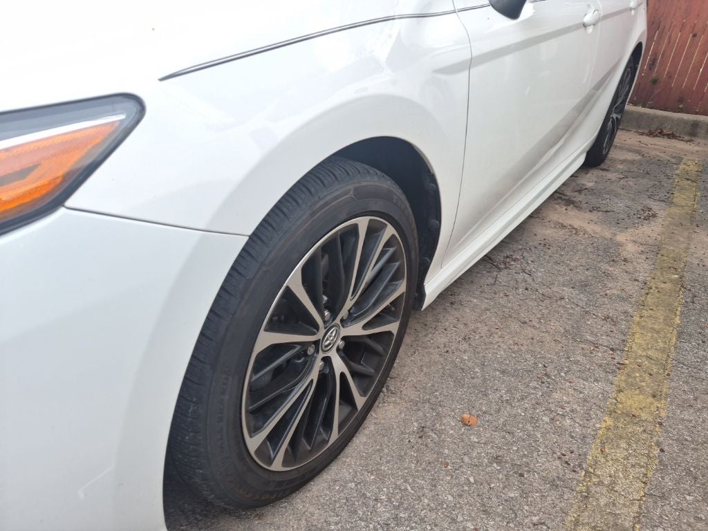 2019 Toyota Camry SE