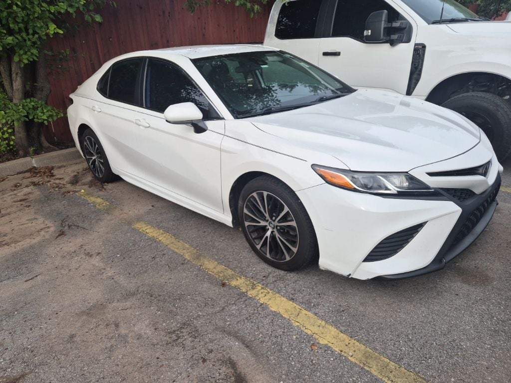 2019 Toyota Camry SE