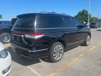 2022 Lincoln Navigator Standard