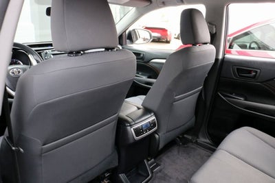 2015 Toyota Highlander LE