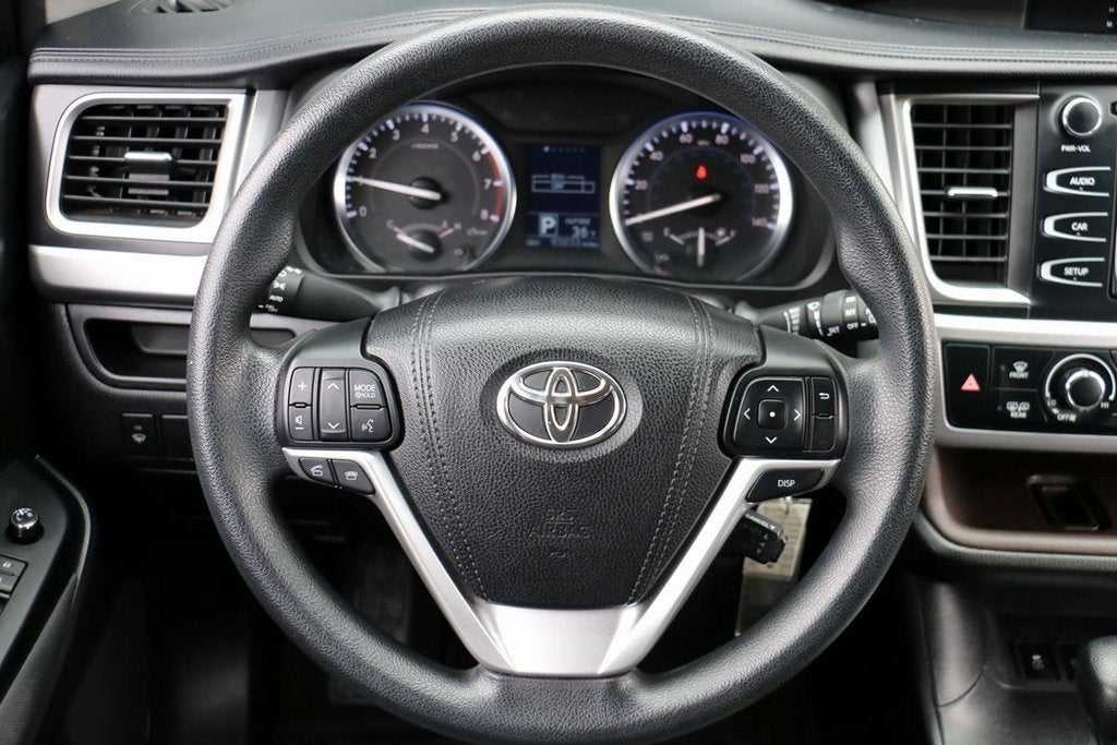 2015 Toyota Highlander LE