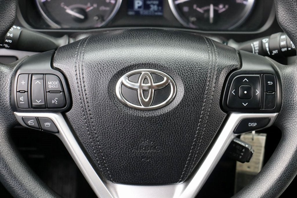 2015 Toyota Highlander LE