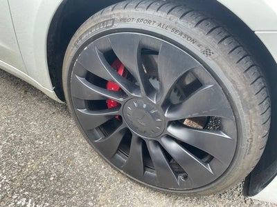 2023 Tesla Model 3 Performance