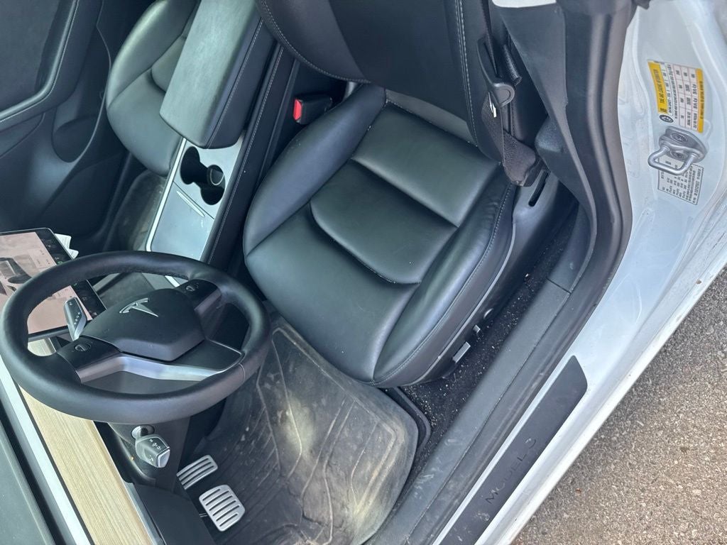 2023 Tesla Model 3 Performance