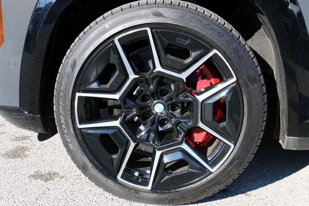 2023 BMW XM Sports Activity