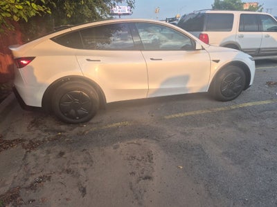 2026 Tesla Model Y Base
