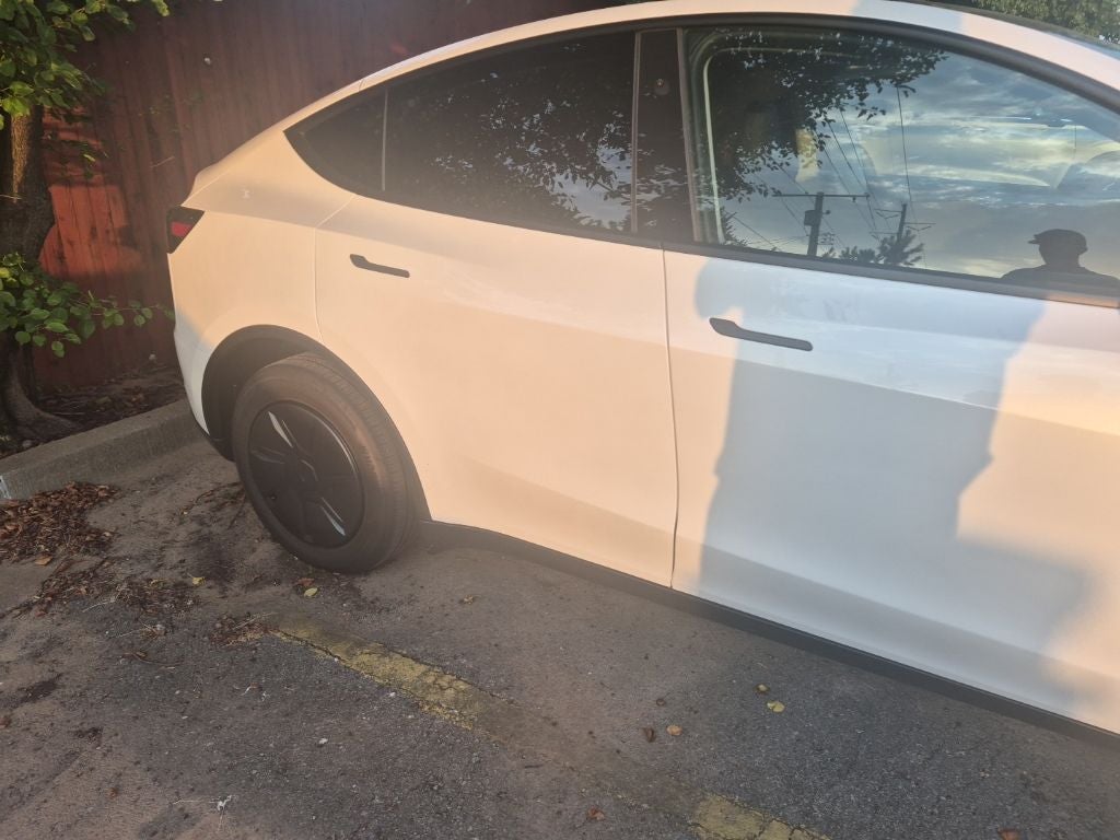 2026 Tesla Model Y Base