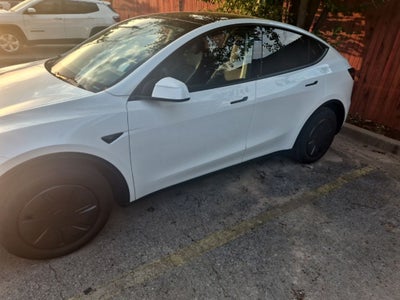 2026 Tesla Model Y Base