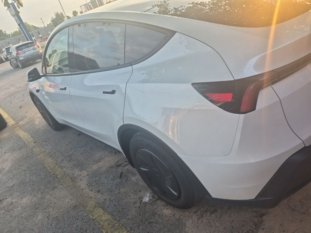2026 Tesla Model Y Base