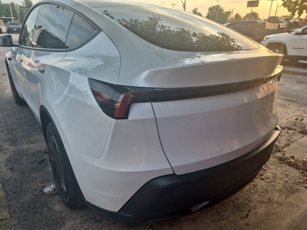 2026 Tesla Model Y Base