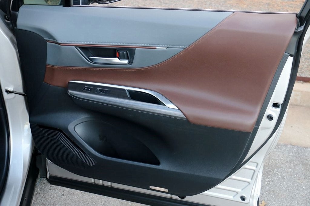 2021 Toyota Venza Limited