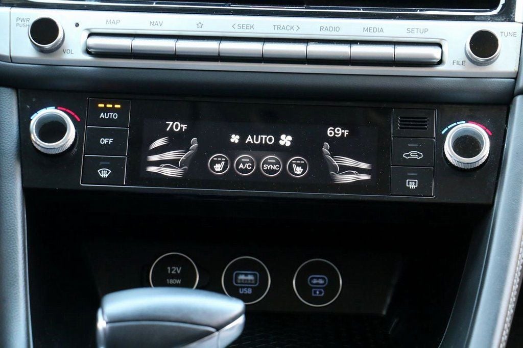 2025 Genesis G70 2.5T