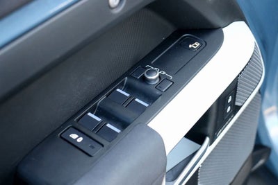 2023 Land Rover Defender 110 S