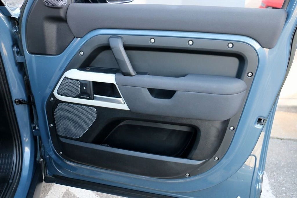 2023 Land Rover Defender 110 S