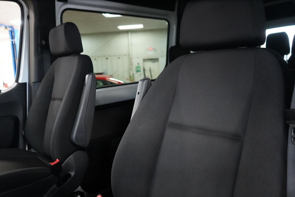 2025 Mercedes-Benz Sprinter 2500 Passenger 144 WB