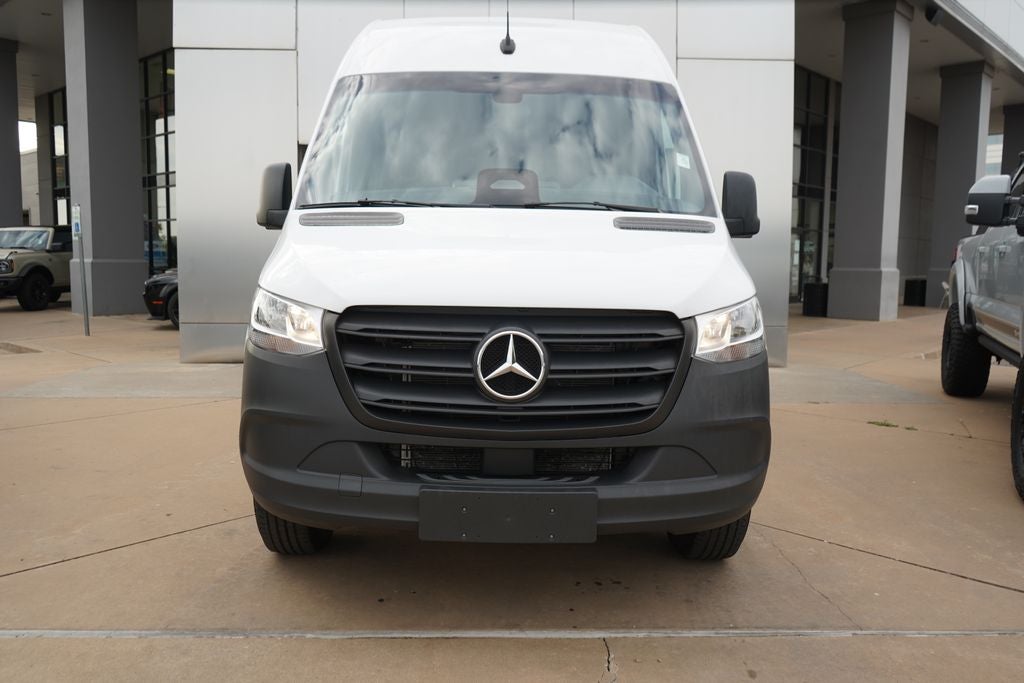 2025 Mercedes-Benz Sprinter 2500 Passenger 144 WB