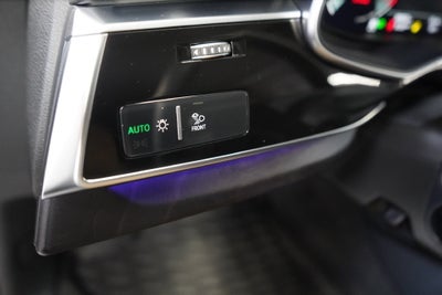 2022 Audi Q8 55 Prestige quattro