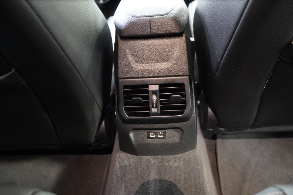 2024 BMW 2 Series M235i xDrive