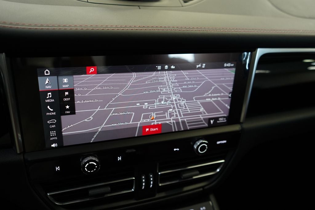 2024 Porsche Macan S
