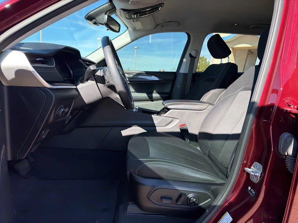 2021 Jeep Grand Cherokee L Laredo