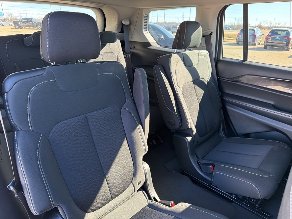 2021 Jeep Grand Cherokee L Laredo