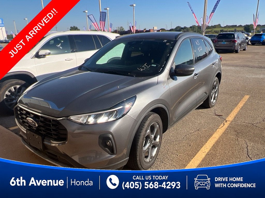 2025 Ford Escape ST-Line Select