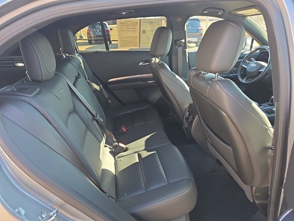 2025 Cadillac XT4 Premium Luxury