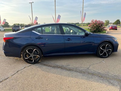 2023 Nissan Altima 2.5 SR