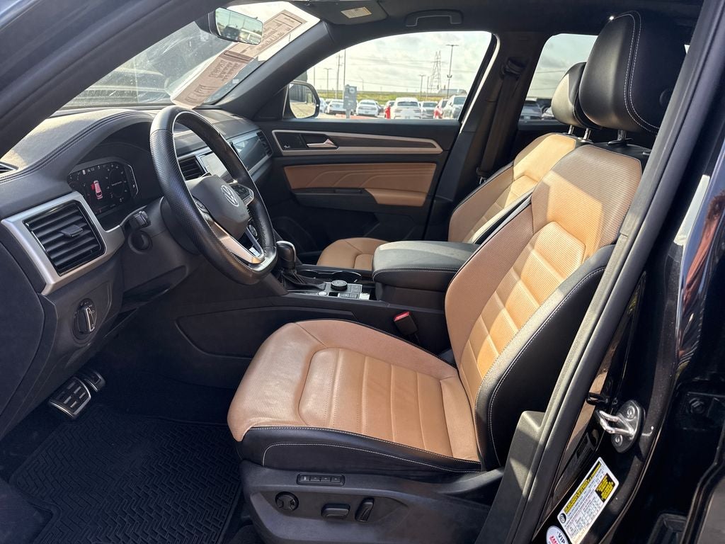 2022 Volkswagen Atlas Cross Sport 3.6L V6 SEL Premium R-Line
